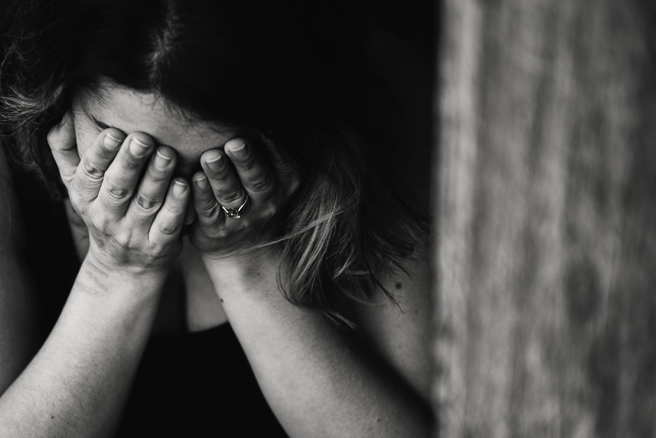 Tyrimas patvirtina, kad vaikystėje patirta trauma gali turėti įtakos suaugusios moters lytiniam gyvenimui