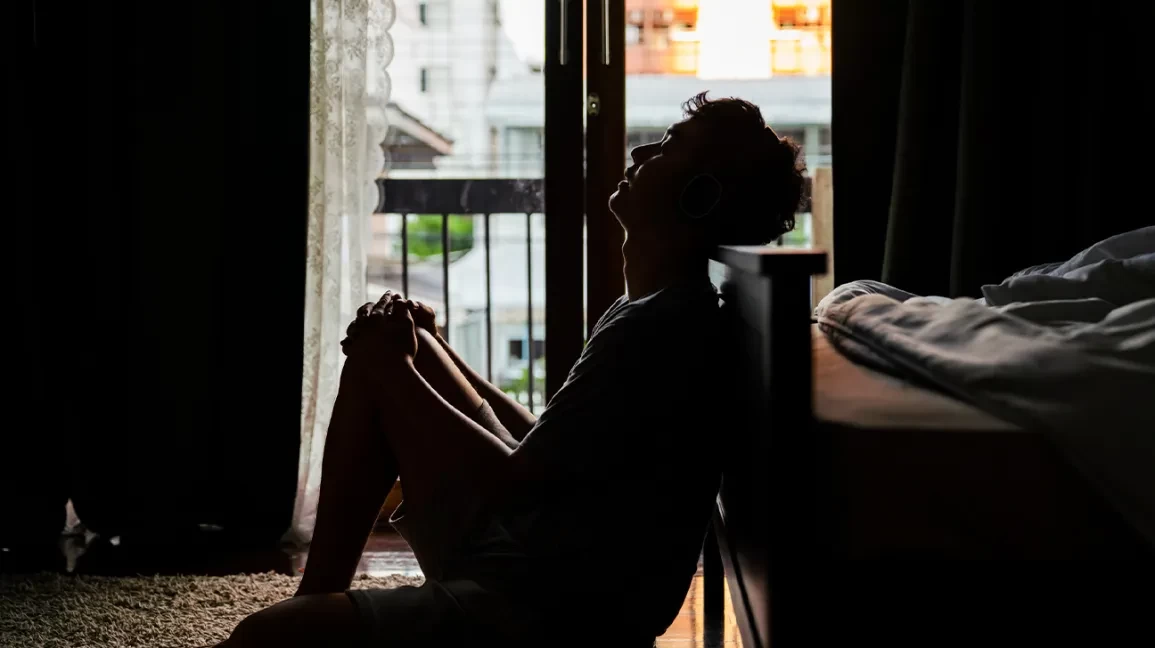 Depresijos diagnozė daugiau nei dvigubai padidina demencijos riziką